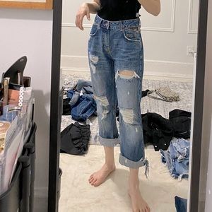 Distressed boyfriends jean (leopard back yoke)